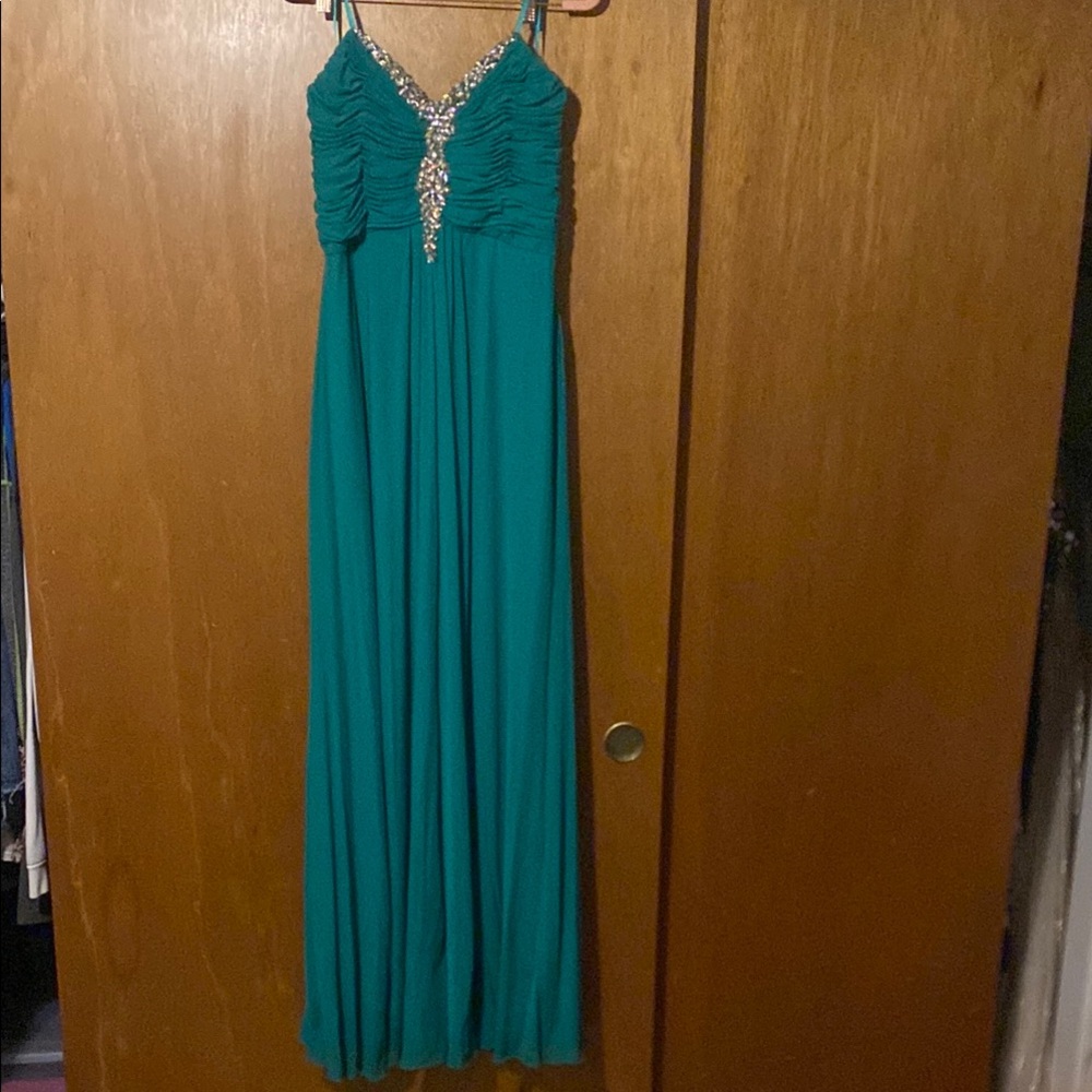 Elegant Teal Evening Gown